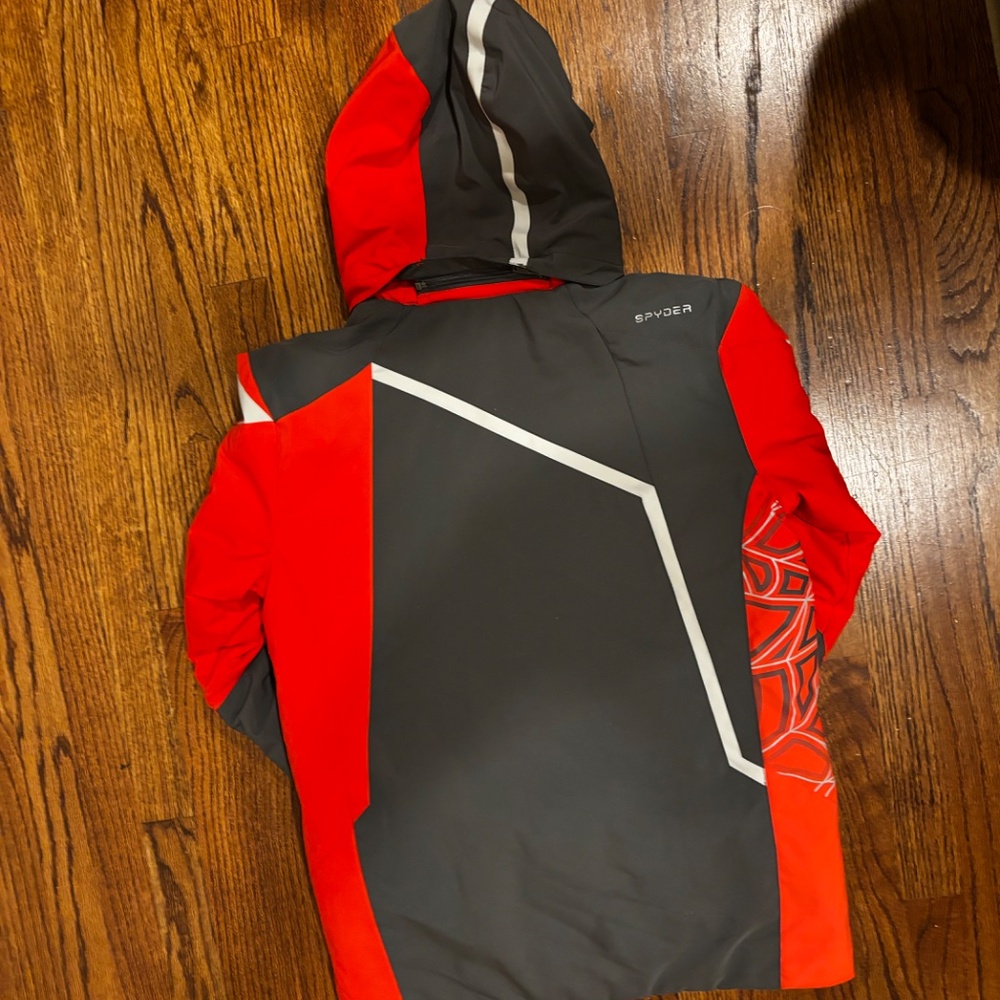 Spyder - Picture 2 of 3